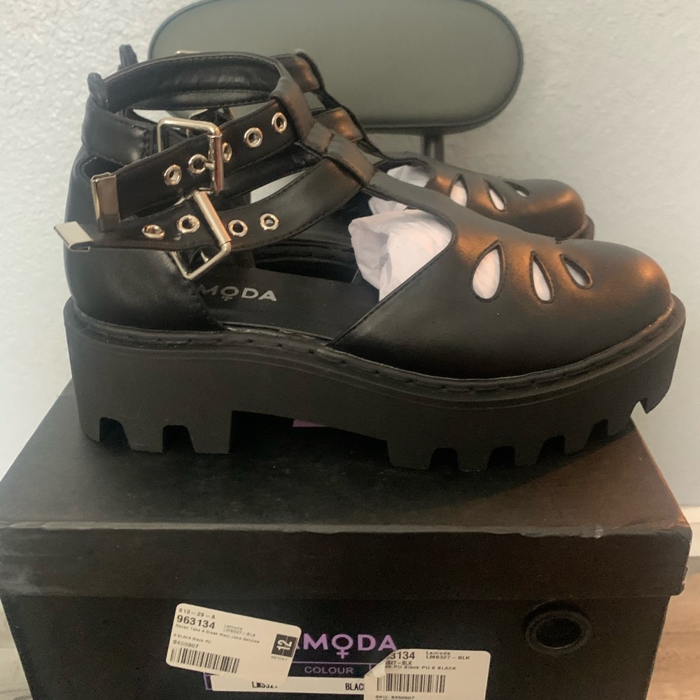 New Mary Jane platforms